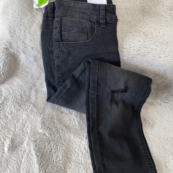 Ring of Fire Distresses Black Jeans - Picture 4 of 6